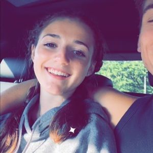 Meet your Posher, Maxine